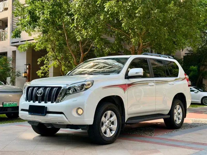 2016 Prado 2.7L Automatic Luxury Edition — миниатюра 1