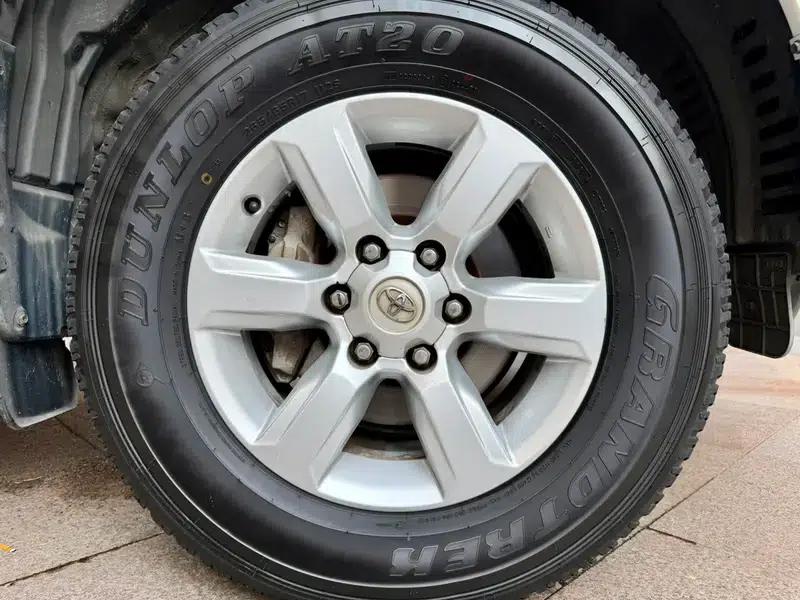 2016 Prado 2.7L Automatic Luxury Edition — миниатюра 13