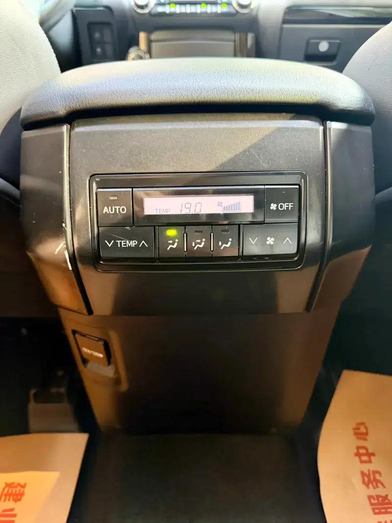 2016 Prado 2.7L Automatic Luxury Edition — миниатюра 8
