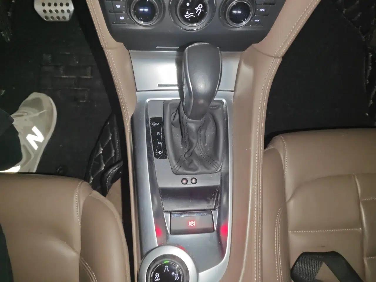 DS 6 2014 1.6T Prestige Edition THP200 — миниатюра 14