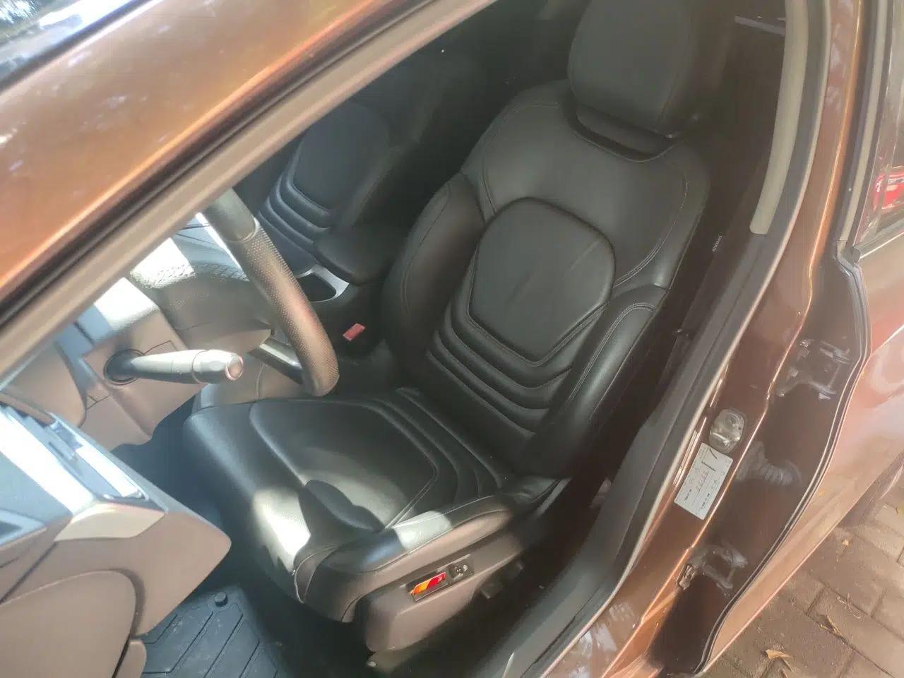 DS 6 2014 1.6T Luxury Edition THP200 — миниатюра 15