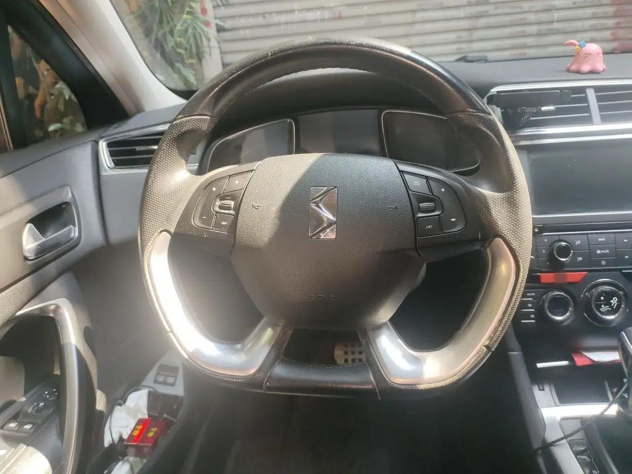 DS 6 2014 1.6T Luxury Edition THP200 — миниатюра 10