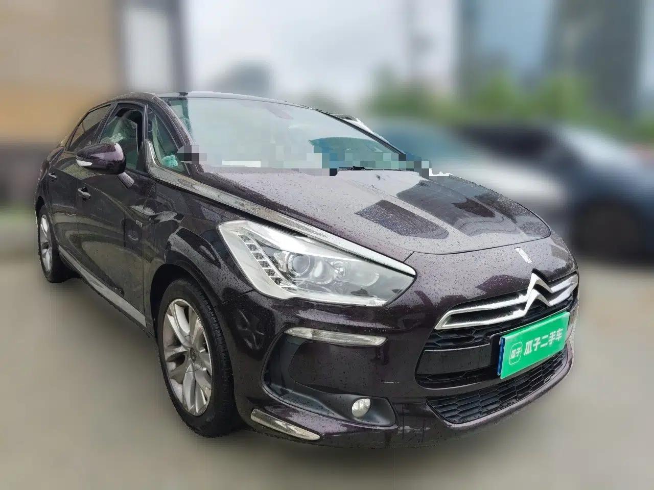 DS 5 2014 1.6T Luxury Edition THP160 — миниатюра 3
