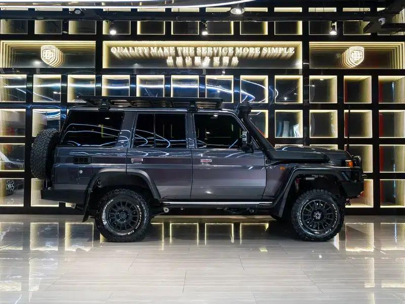 2022 Land Cruiser 70 Series, 4.0L Manual, 4WD, 5-Seater, Parallel Import — миниатюра 7