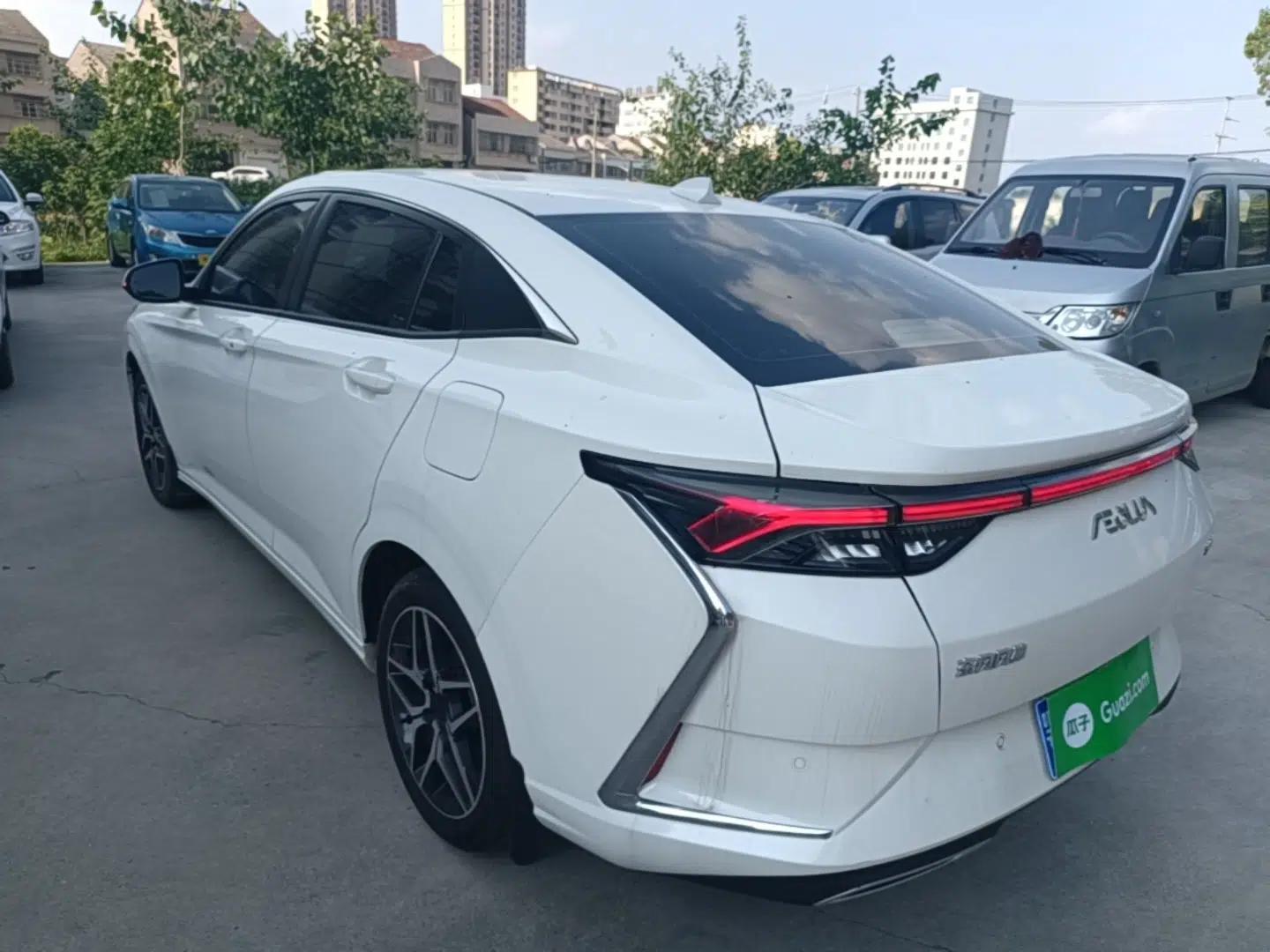Dongfeng Aeolus Yixuan 2021 230T Automatic Chasing Shadow Edition — миниатюра 4