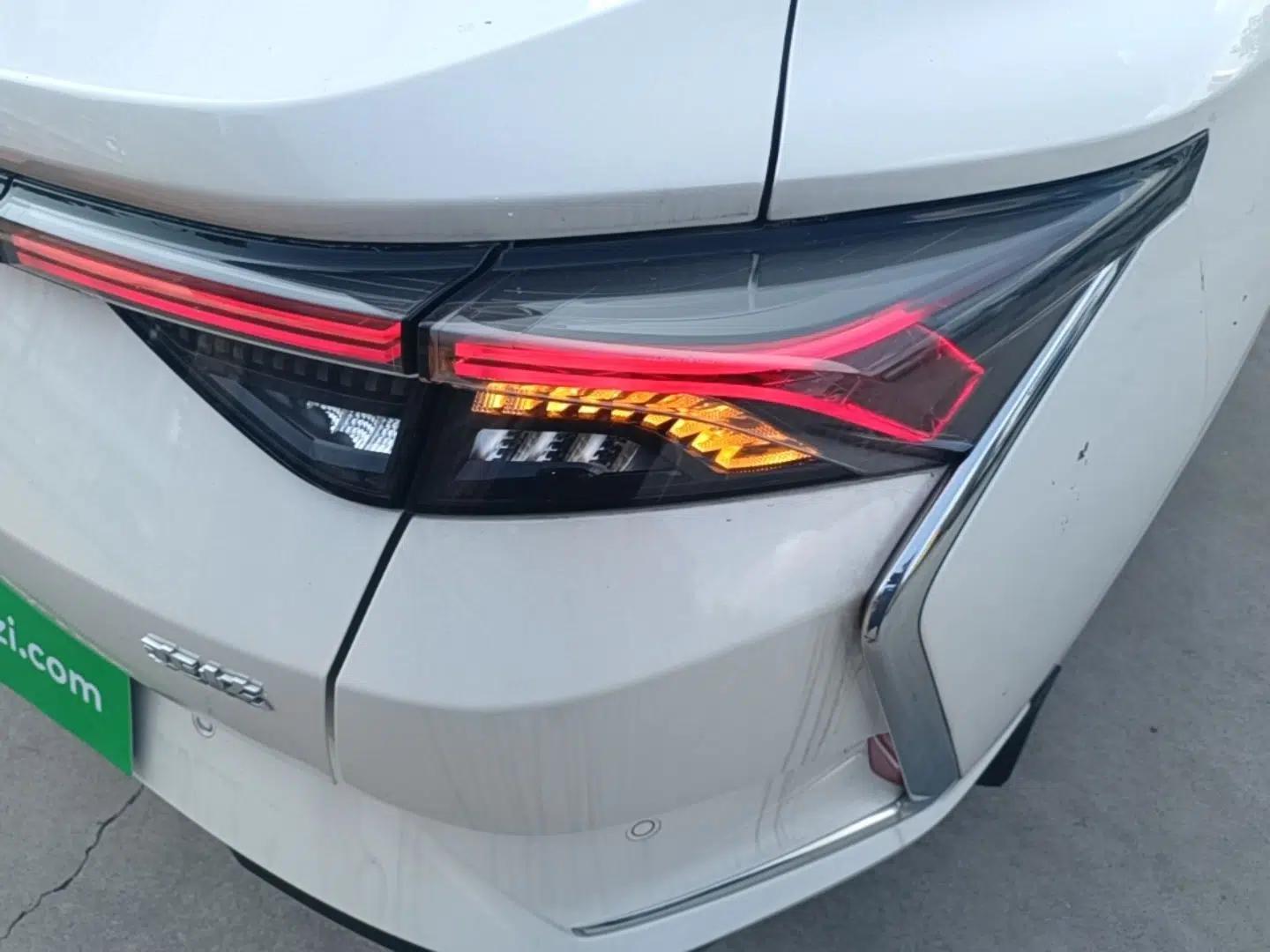 Dongfeng Aeolus Yixuan 2021 230T Automatic Chasing Shadow Edition — миниатюра 9