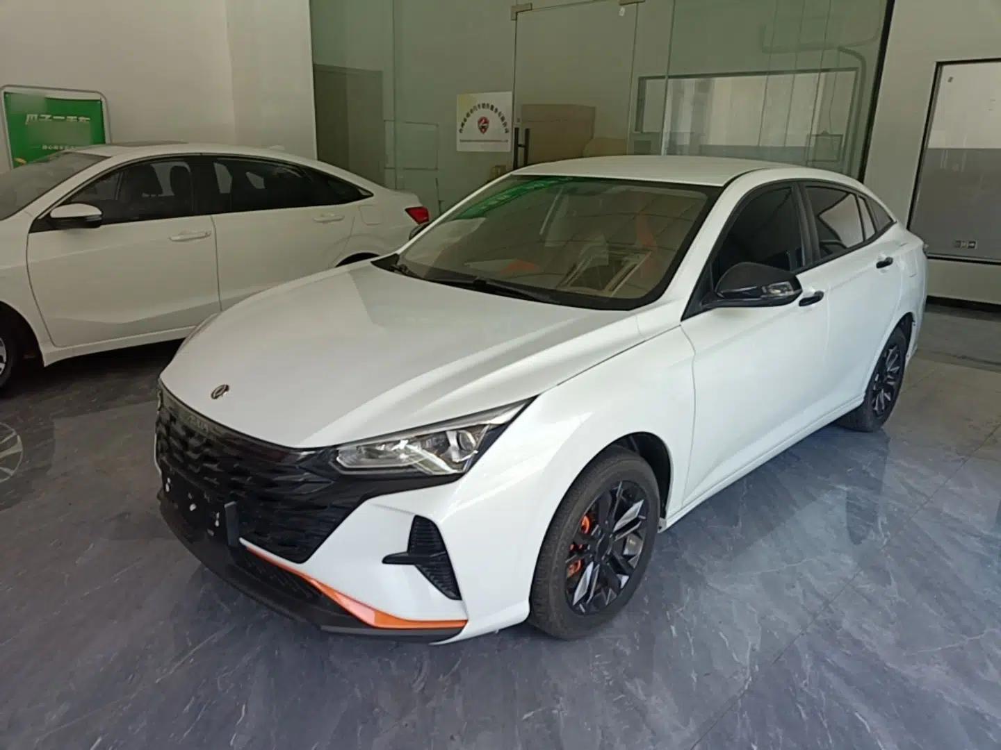 Dongfeng Aeolus Yixuan 2023 Mach Edition 1.5L Automatic Chasing Wind Version — миниатюра 1