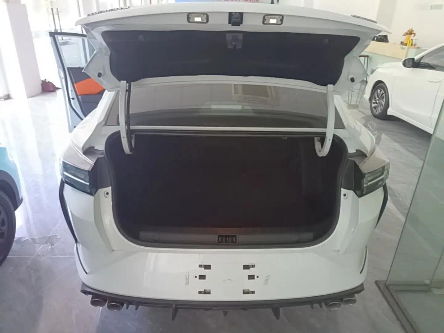 Dongfeng Aeolus Yixuan 2023 Mach Edition 1.5L Automatic Chasing Wind Version — миниатюра 22