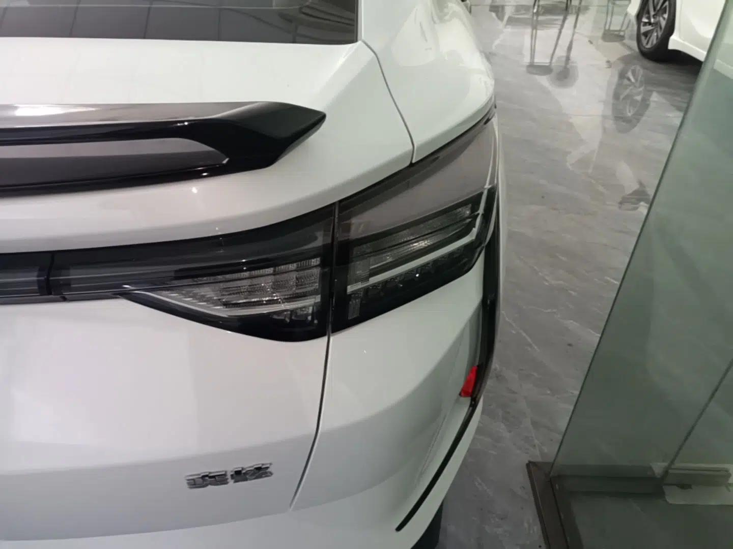 Dongfeng Aeolus Yixuan 2023 Mach Edition 1.5L Automatic Chasing Wind Version — миниатюра 9