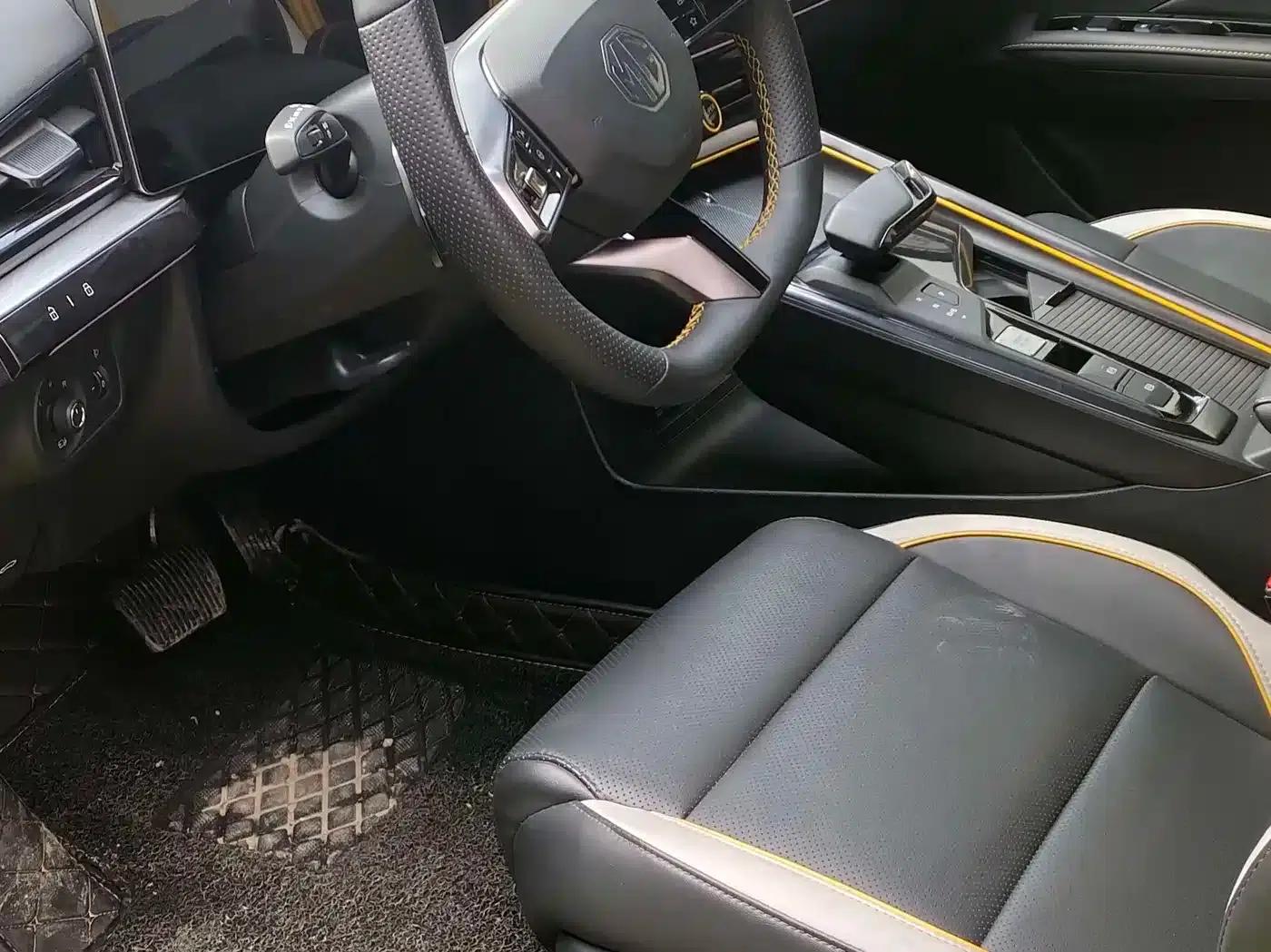 MG5 Scorpio 2022 1.5T Luxury Edition — миниатюра 3