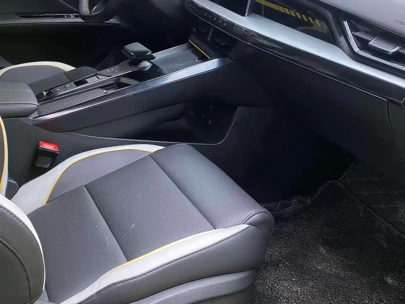 MG5 Scorpio 2022 1.5T Luxury Edition — миниатюра 5