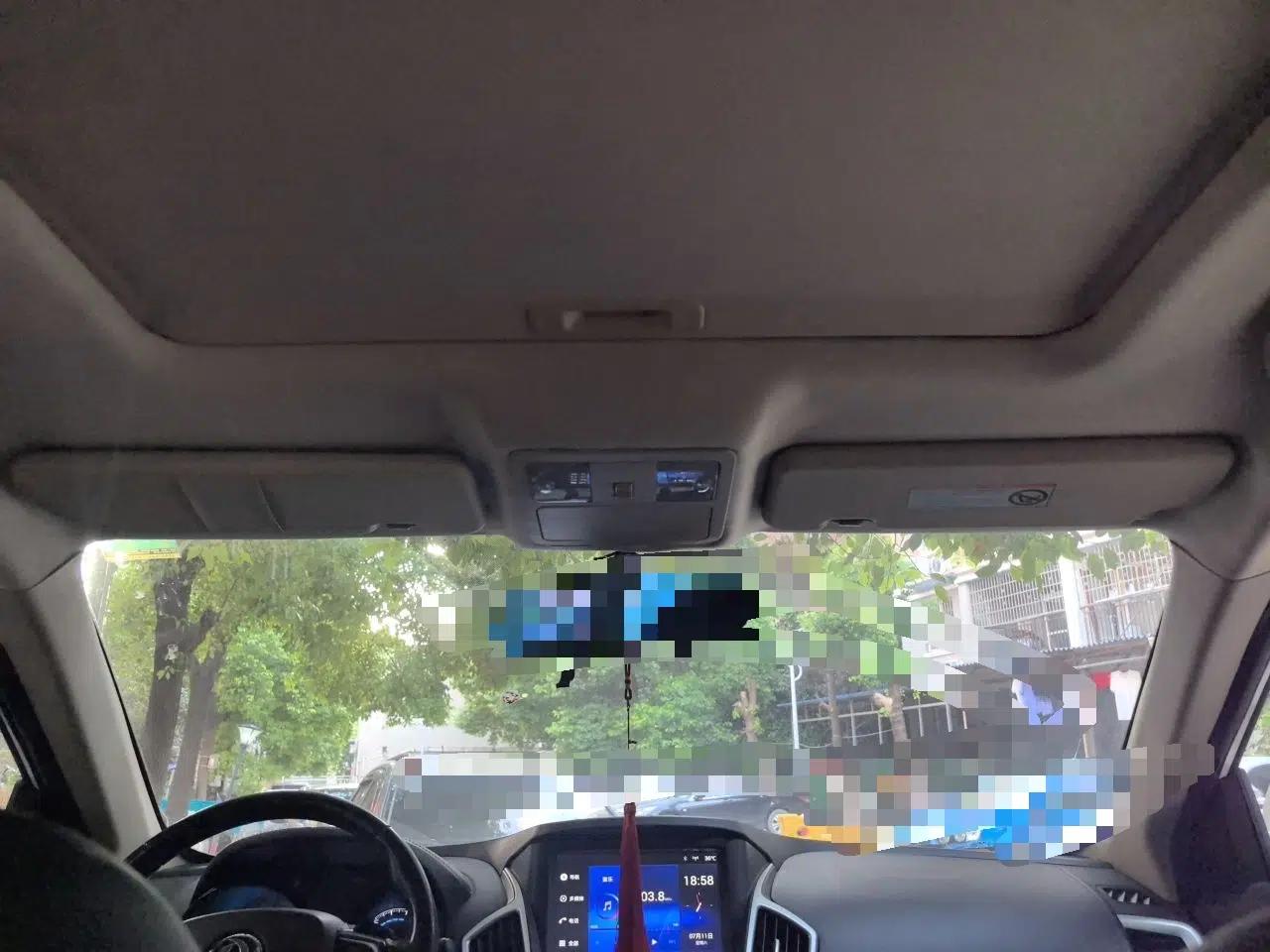 Dongfeng Aeolus AX7 2015 2.0L Automatic Zhiyi Trim — миниатюра 18