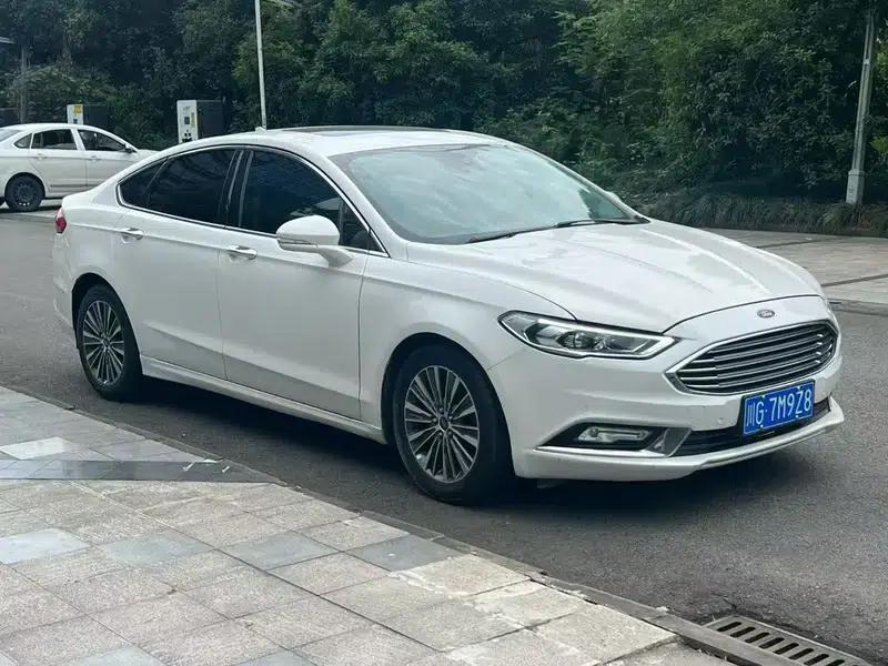 2017 Ford Mondeo EcoBoost 180 Luxury — миниатюра 3