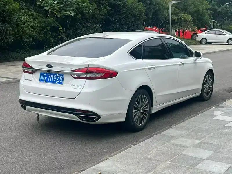 2017 Ford Mondeo EcoBoost 180 Luxury — миниатюра 6