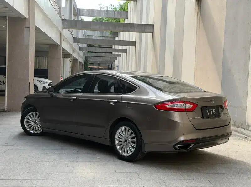 2013 Ford Mondeo 2.0L GTDi200 Luxury — миниатюра 4
