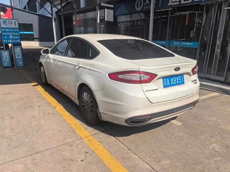2013 Ford Mondeo 2.0L GTDi200 Luxury — миниатюра 4