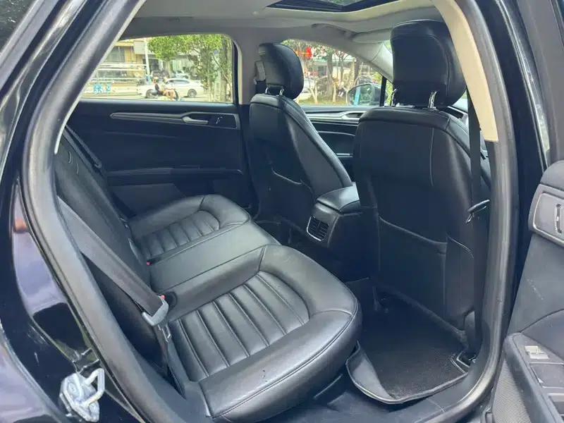 2017 Ford Mondeo EcoBoost 180 Comfort — миниатюра 11