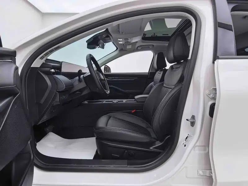 2025 Ford Mondeo EcoBoost 245 Luxury — миниатюра 22