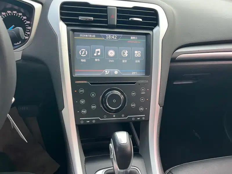 2013 Ford Mondeo 1.5L GTDi180 Fashion Edition — миниатюра 15