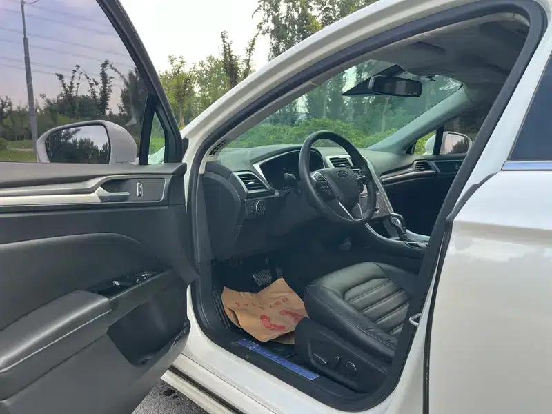 2013 Ford Mondeo 1.5L GTDi180 Fashion Edition — миниатюра 19