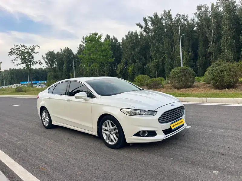 2013 Ford Mondeo 1.5L GTDi180 Fashion Edition — миниатюра 3