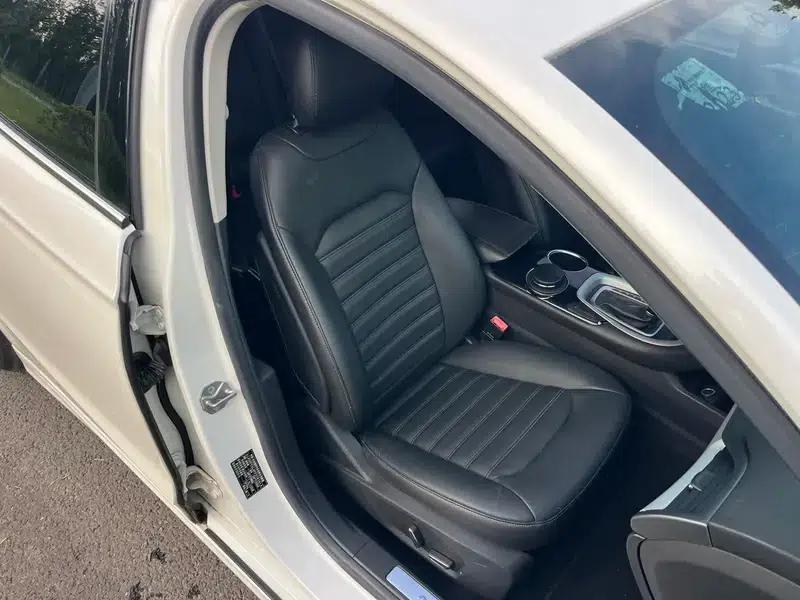 2013 Ford Mondeo 1.5L GTDi180 Fashion Edition — миниатюра 21