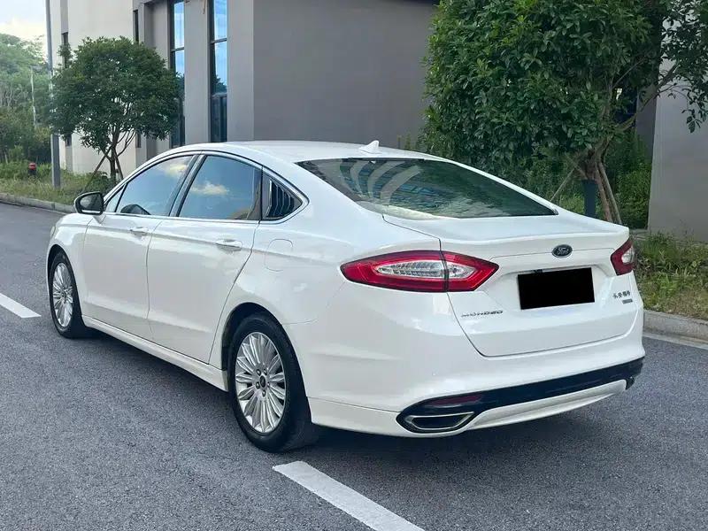 2013 Ford Mondeo 2.0L GTDi200 Fashion Edition — миниатюра 5