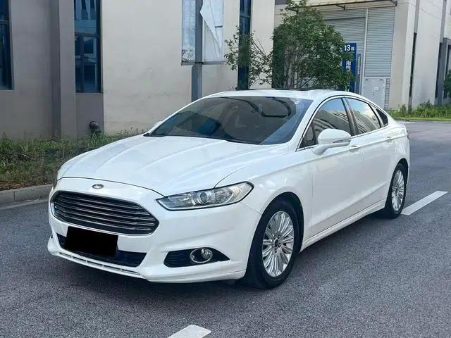 2013 Ford Mondeo 2.0L GTDi200 Fashion Edition