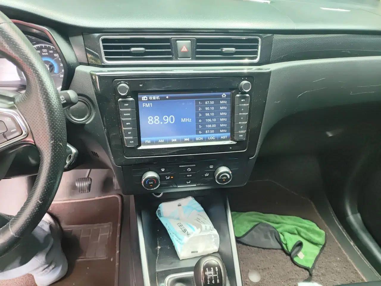 Dongfeng Fengon 580 2016 1.8L Manual Comfort Model — миниатюра 13