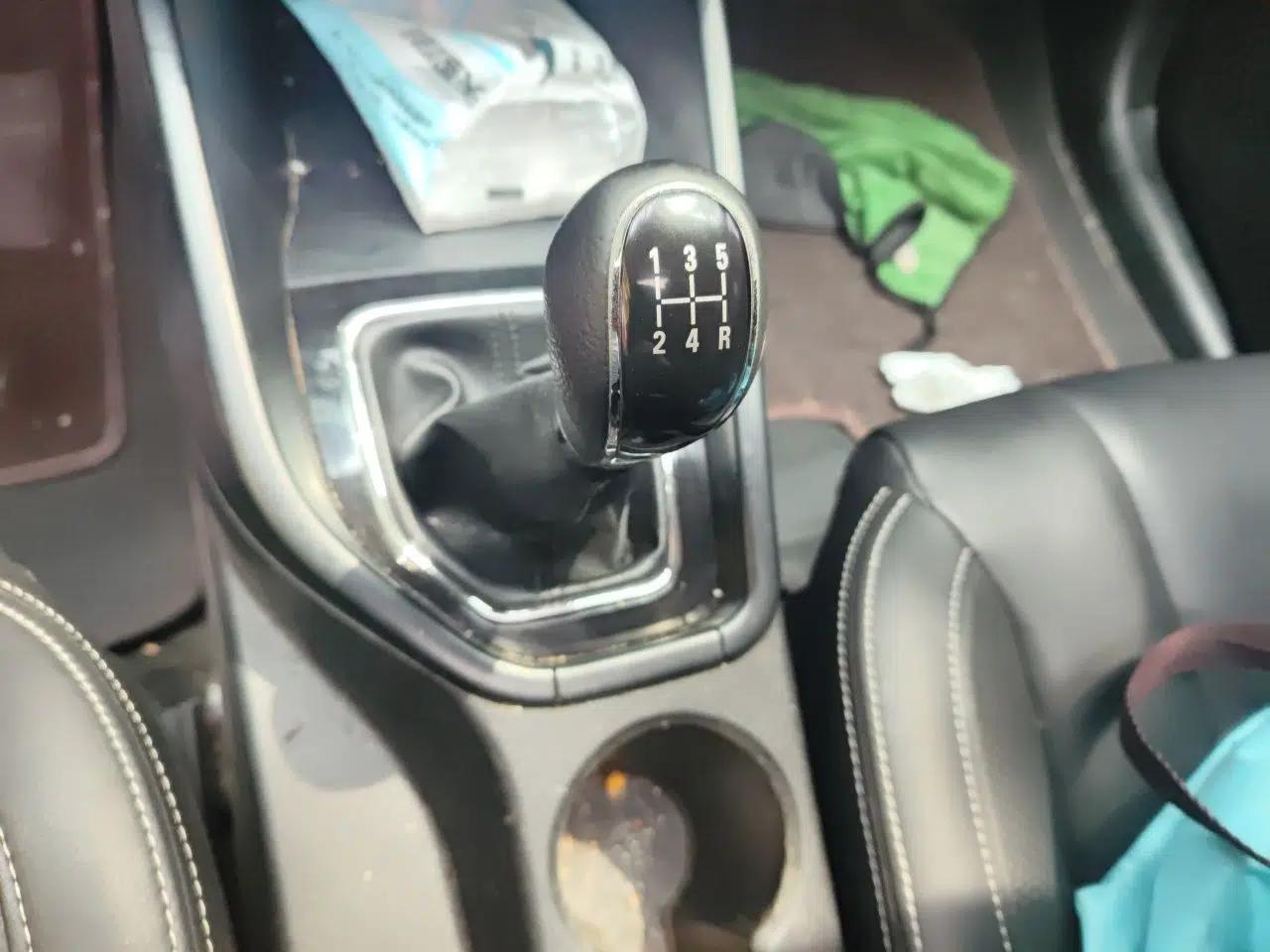 Dongfeng Fengon 580 2016 1.8L Manual Comfort Model — миниатюра 14