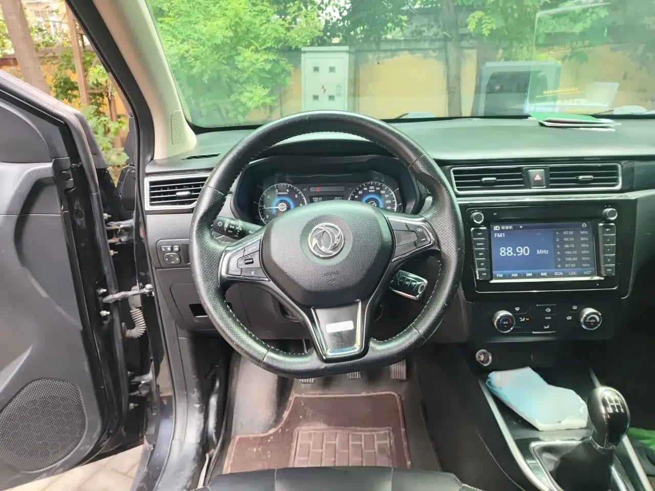 Dongfeng Fengon 580 2016 1.8L Manual Comfort Model — миниатюра 10