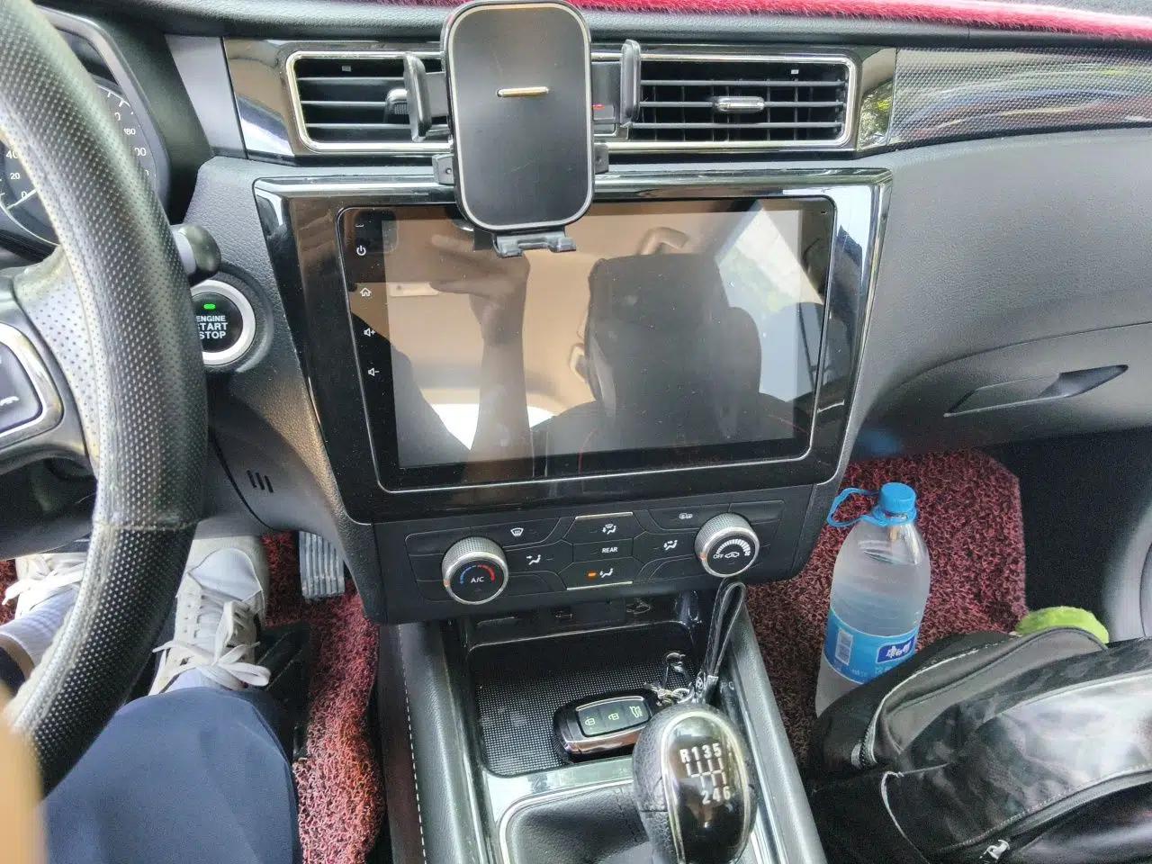 Dongfeng Fengon 580 2016 1.5T Manual Luxury Edition — миниатюра 13