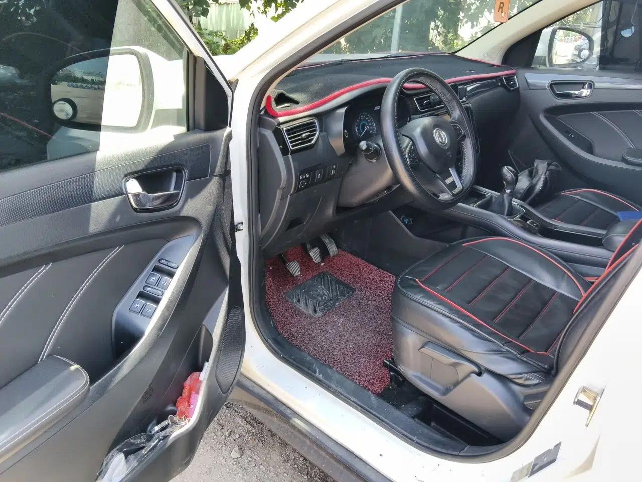 Dongfeng Fengon 580 2016 1.5T Manual Luxury Edition — миниатюра 16