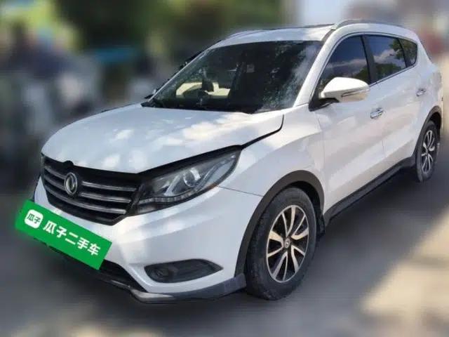 Dongfeng Fengon 580 2016 1.5T Manual Luxury Edition