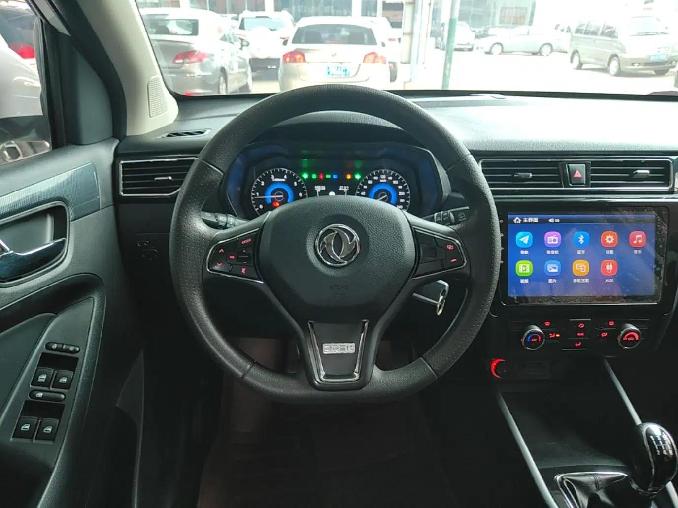 Dongfeng Fengon 580 2020 1.8L Manual Comfort Model — миниатюра 13