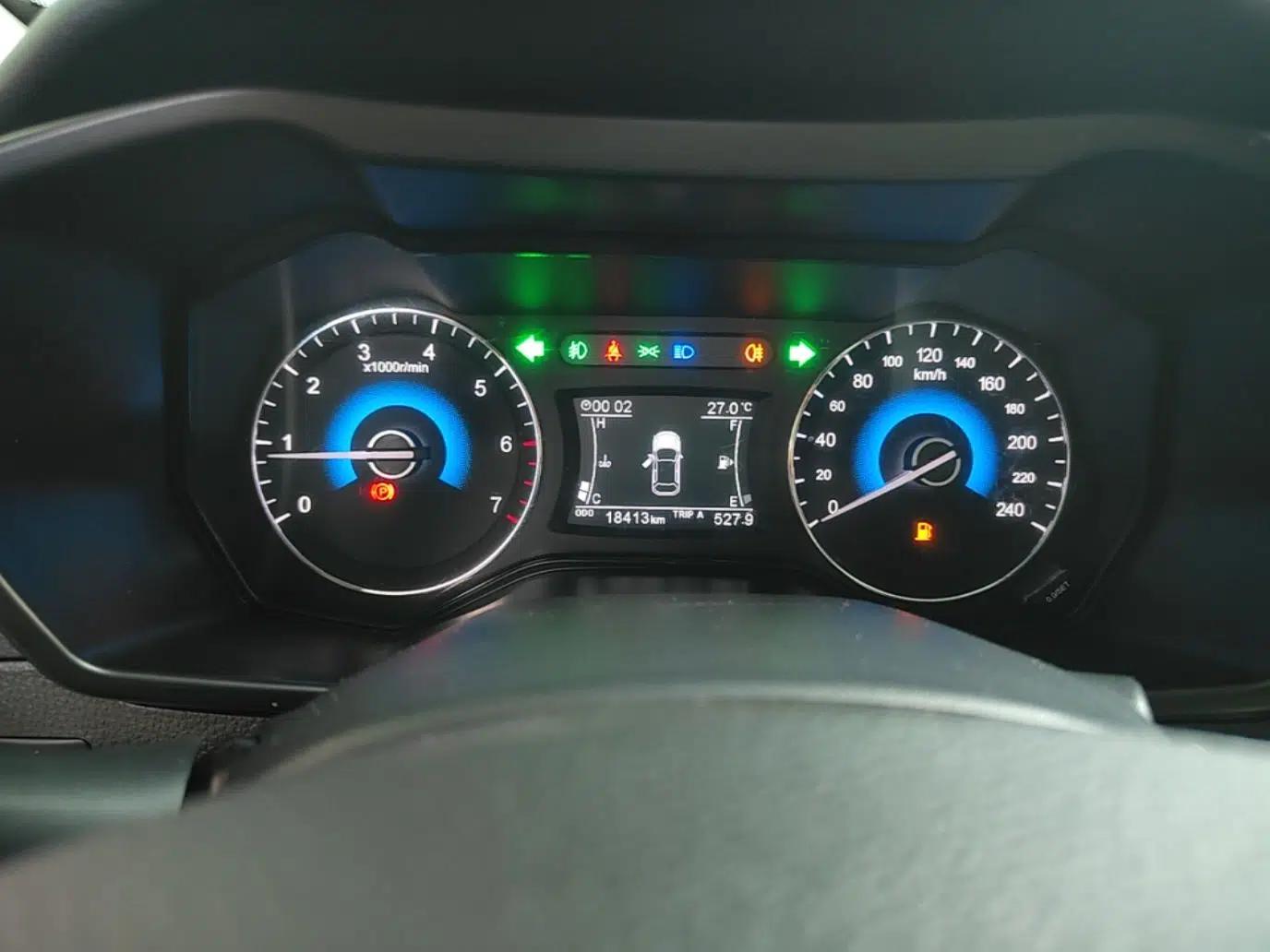 Dongfeng Fengon 580 2020 1.8L Manual Comfort Model — миниатюра 14