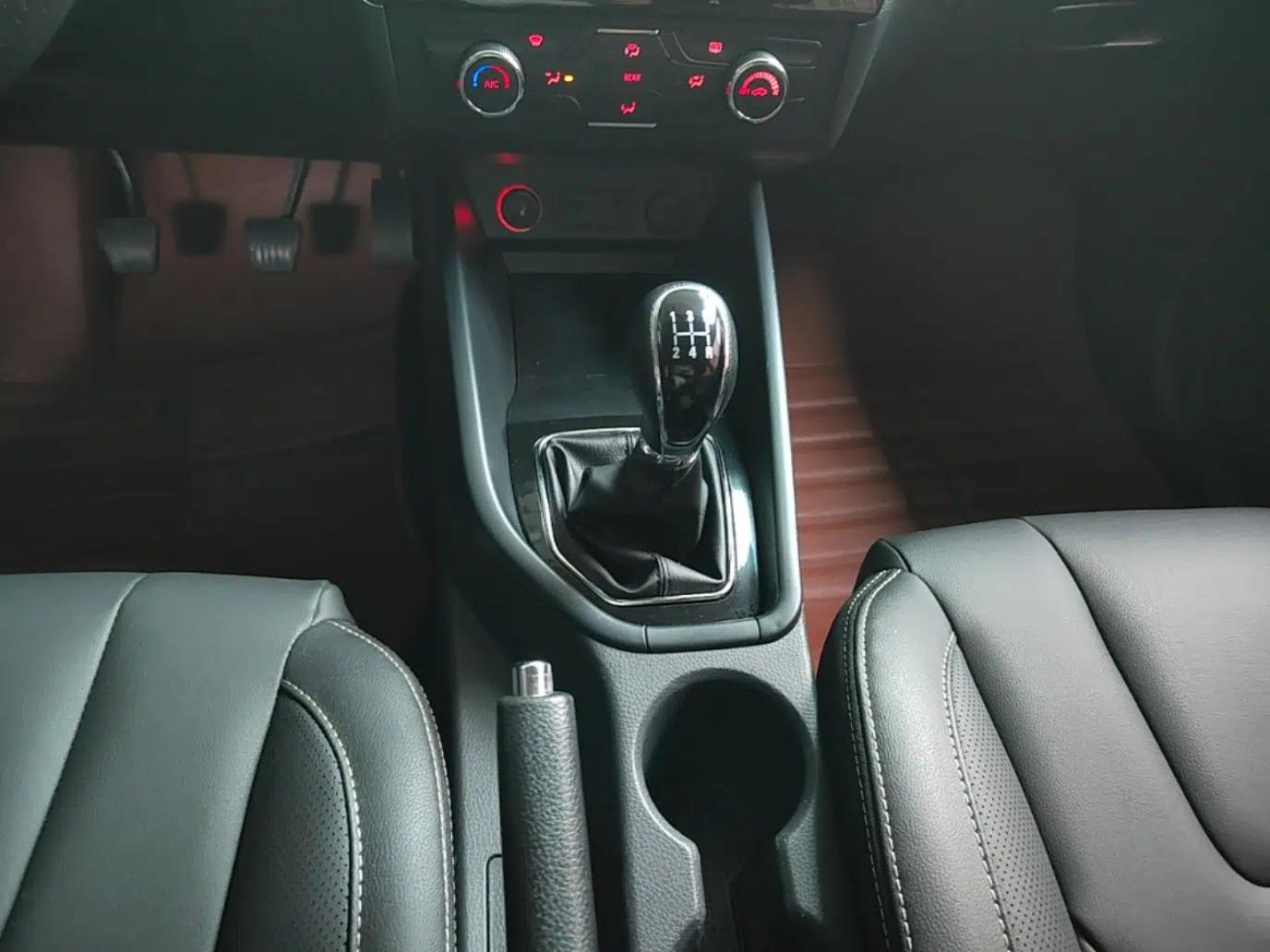 Dongfeng Fengon 580 2020 1.8L Manual Comfort Model — миниатюра 16