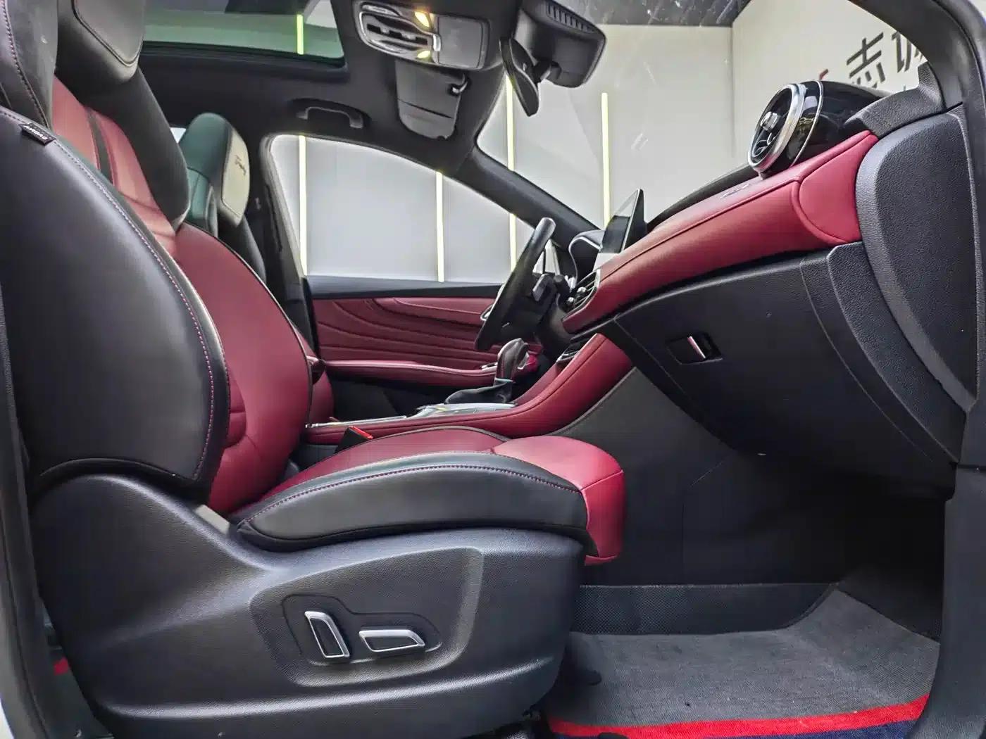MG HS 2018 30T Automatic 2WD Trophy Hormonal Passion Edition (National V Emission Standard) — миниатюра 15
