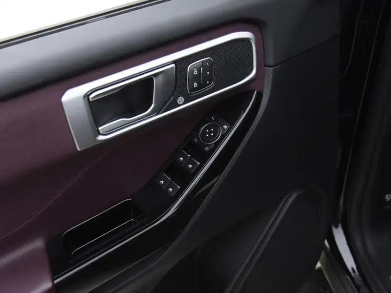 2023 Ford Explorer EcoBoost 285 AWD Titanium Edition 7-Seater — миниатюра 15