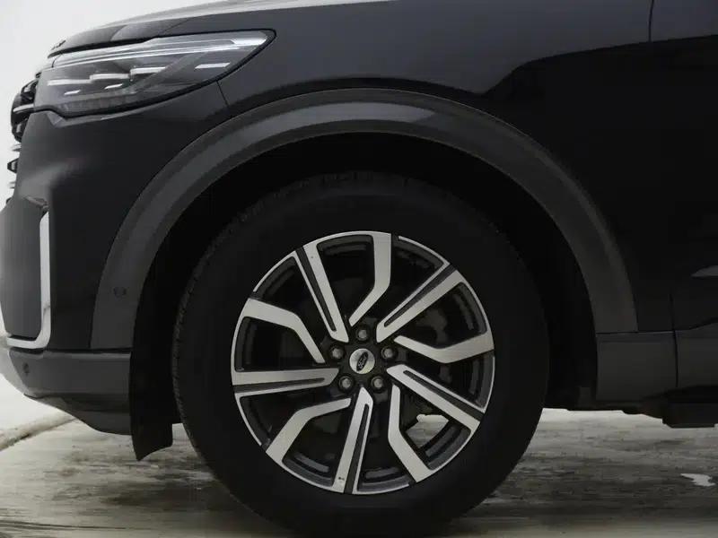 2023 Ford Explorer EcoBoost 285 AWD Titanium Edition 7-Seater — миниатюра 9