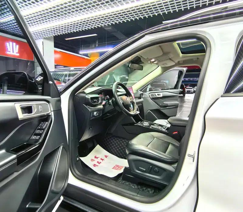 2020 Ford Explorer EcoBoost 285 AWD Titanium Edition (6-seater) — миниатюра 7