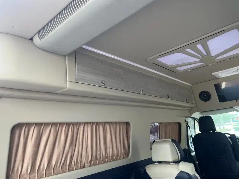 Ford Transit 2020 2.0T Gasoline Automatic Commercial Vehicle (Middle Wheelbase, Middle Roof) — миниатюра 10