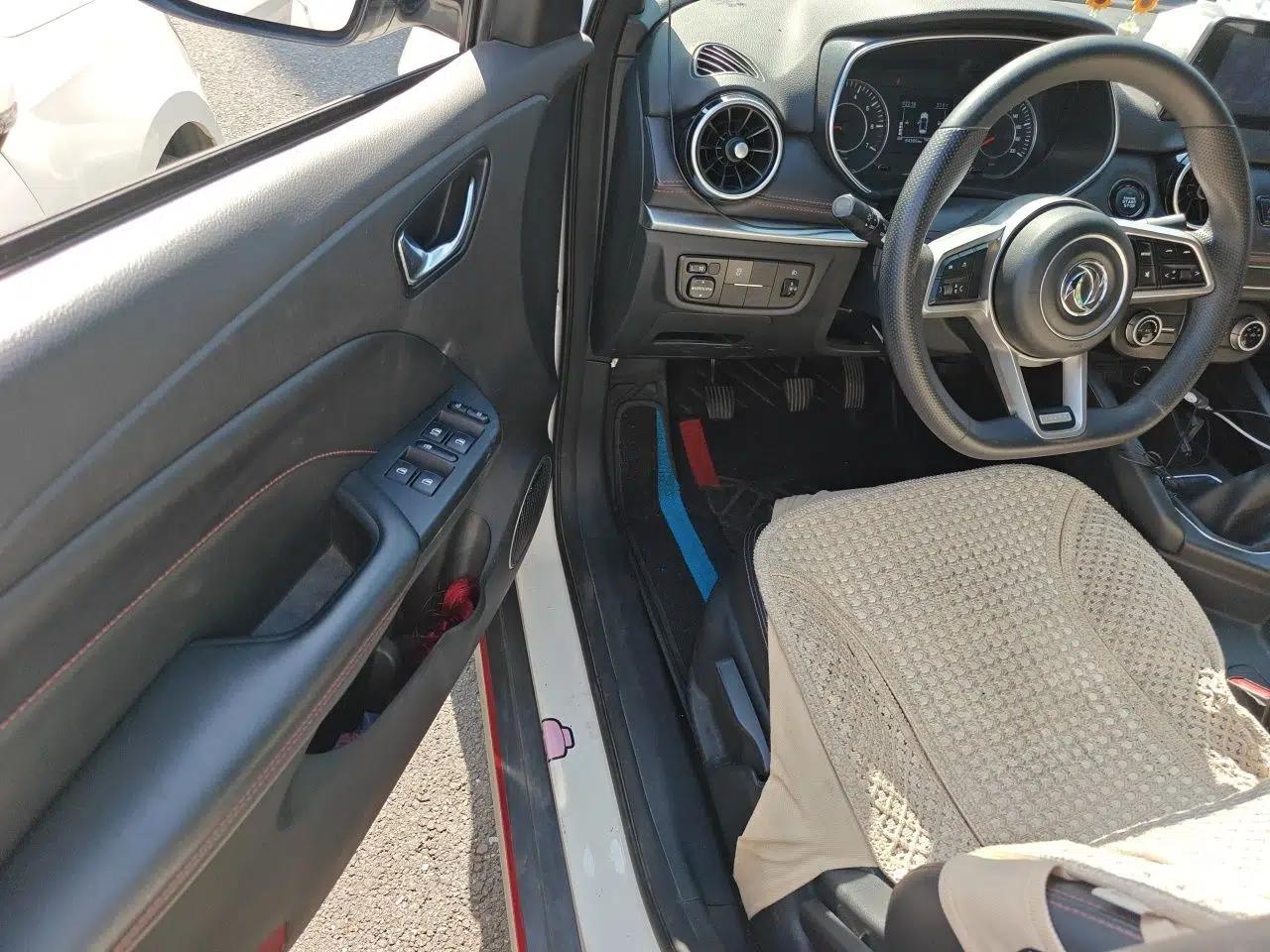 Dongfeng Fengon 500 2022 1.5T Manual Enjoyment Model — миниатюра 16