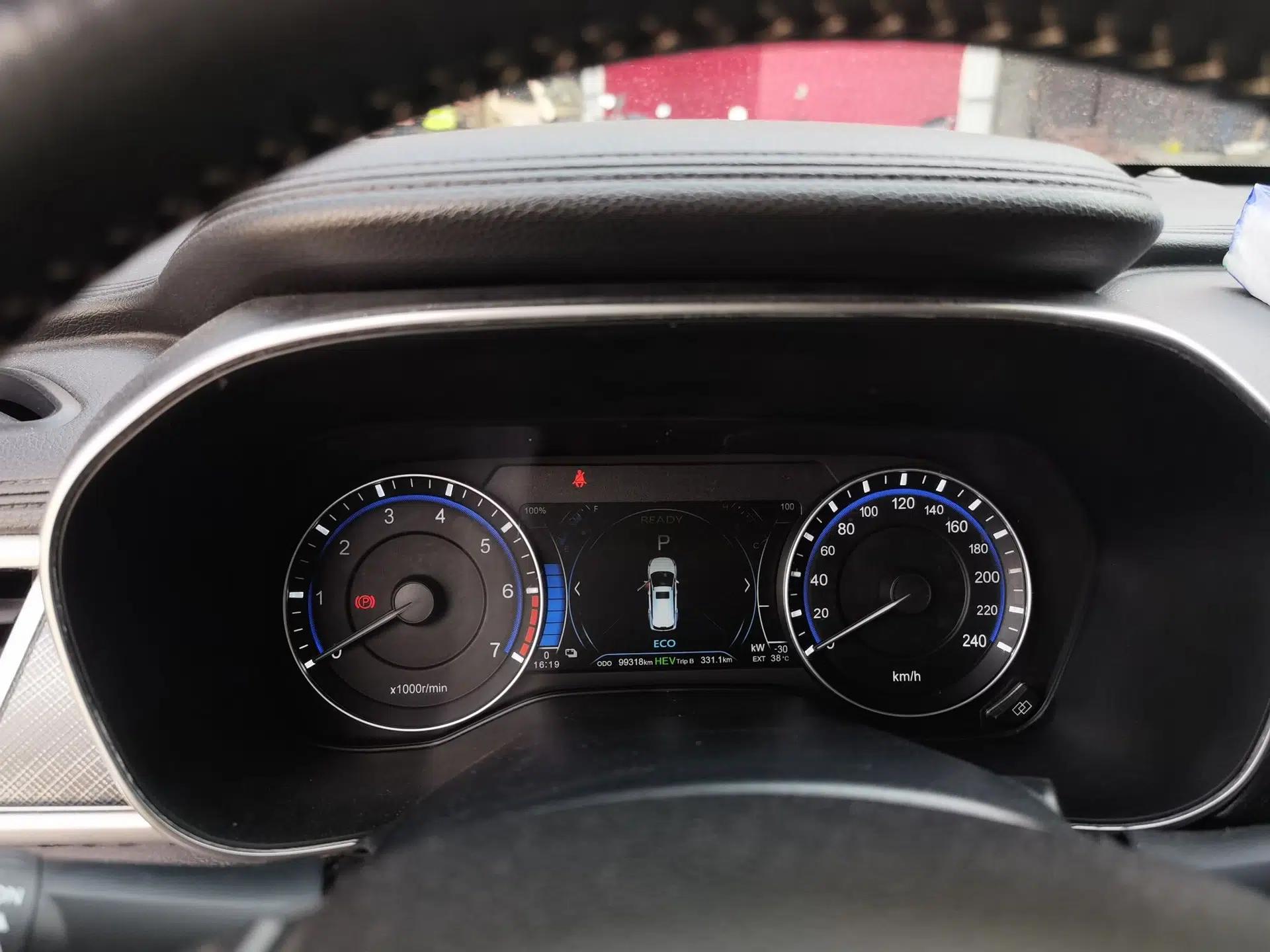Dongfeng Fengon 580 New Energy 2019 1.8L PHEV Zhihao Model 7 Seats — миниатюра 11