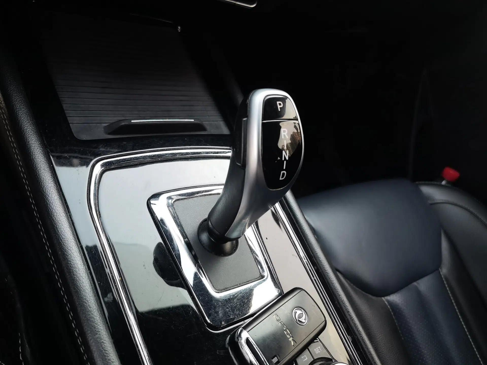 Dongfeng Fengon 580 New Energy 2019 1.8L PHEV Zhihao Model 7 Seats — миниатюра 14