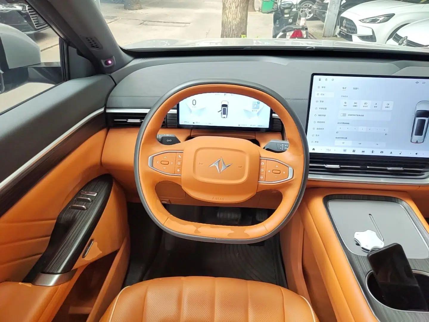 Dongfeng eπ eπ008 2025 210 Ultra Range-Extended Version 5 Seats — миниатюра 13