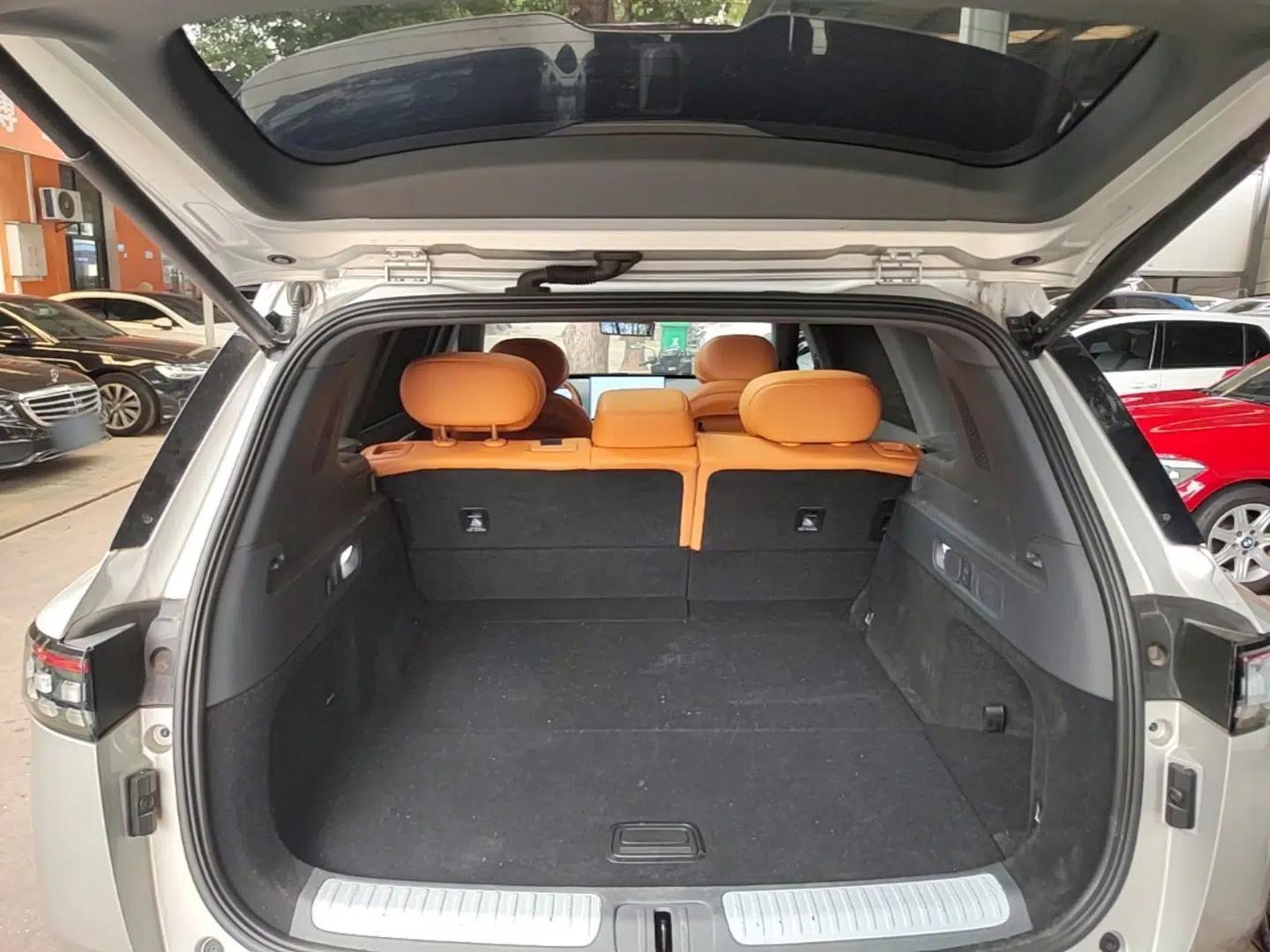 Dongfeng eπ eπ008 2025 210 Ultra Range-Extended Version 5 Seats — миниатюра 22