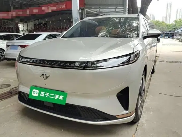 Dongfeng eπ eπ008 2025 210 Ultra Range-Extended Version 5 Seats