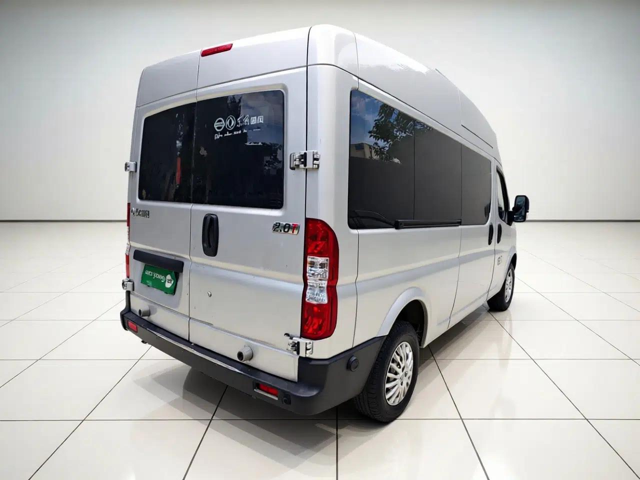 Dongfeng Yufeng 2023 V9+ 2.0T Manual Front-Drive Multi-Function Mid-Roof High-Roof 7/8/9-Seater — миниатюра 6