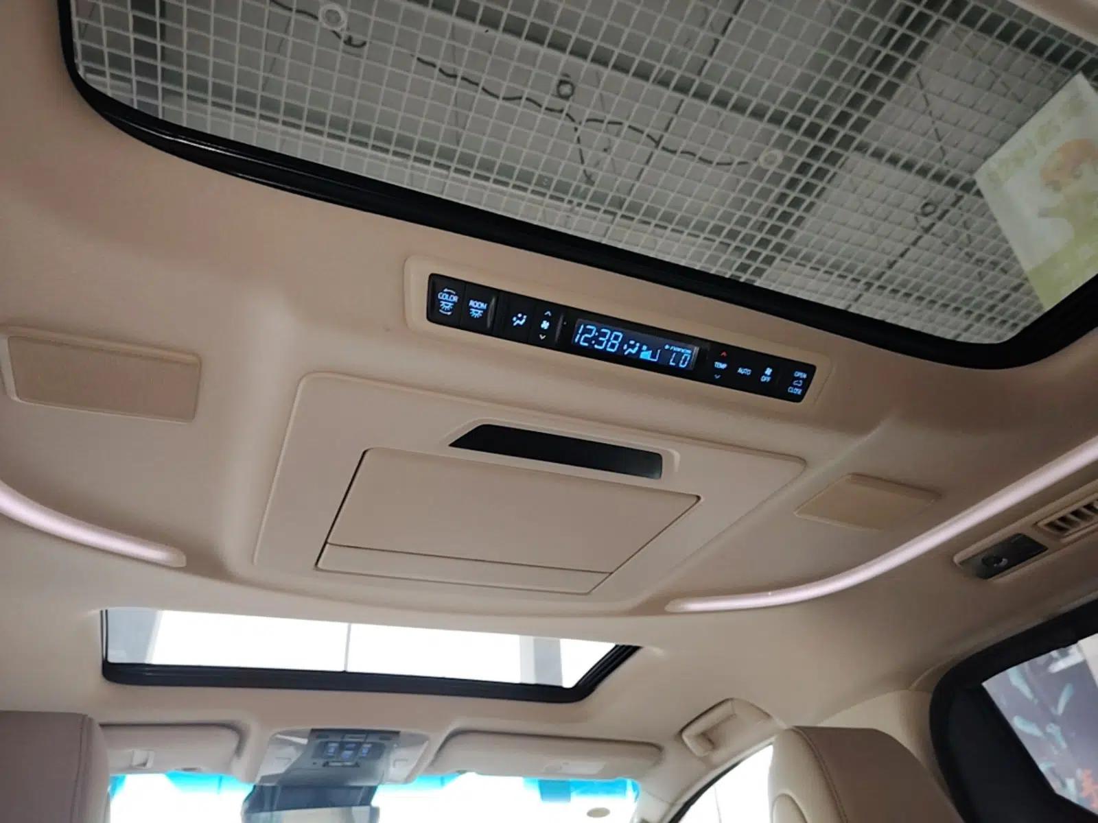 Toyota Alphard 2021 Dual-Engine 2.5L Luxury Edition — миниатюра 21